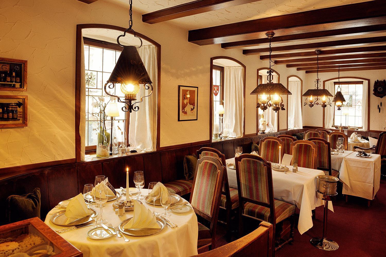 Hotel-Restaurant Arneggers Adler Tiefenbronn Eksteriør billede