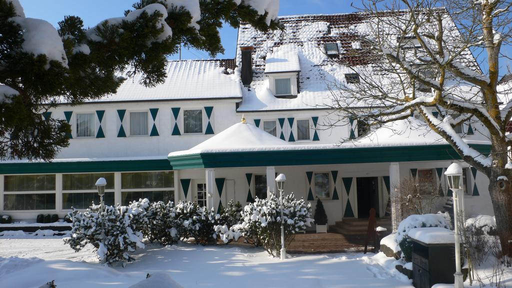 Hotel-Restaurant Arneggers Adler Tiefenbronn Eksteriør billede