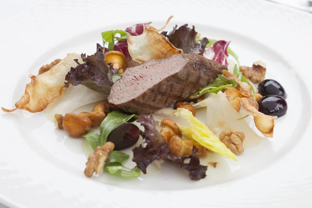 Hotel-Restaurant Arneggers Adler Tiefenbronn Eksteriør billede
